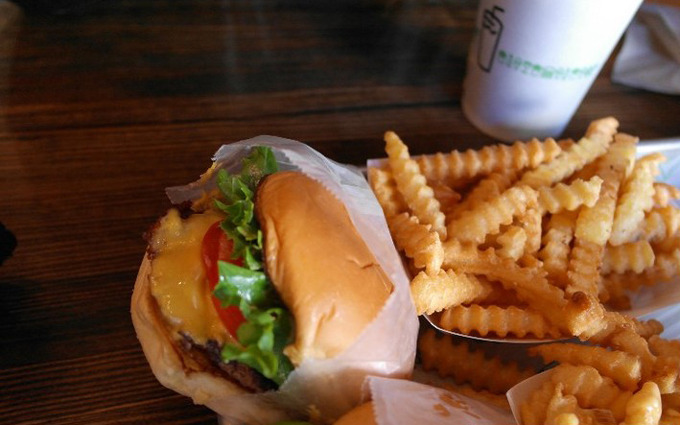 한국사람들에게 호불호가 명확히 갈리는 미국식 햄버거 2가지.jpg | 인스티즈