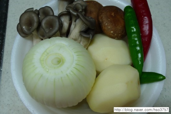 고기랑찌게랑 이미지