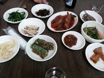 작은식당 안 이미지