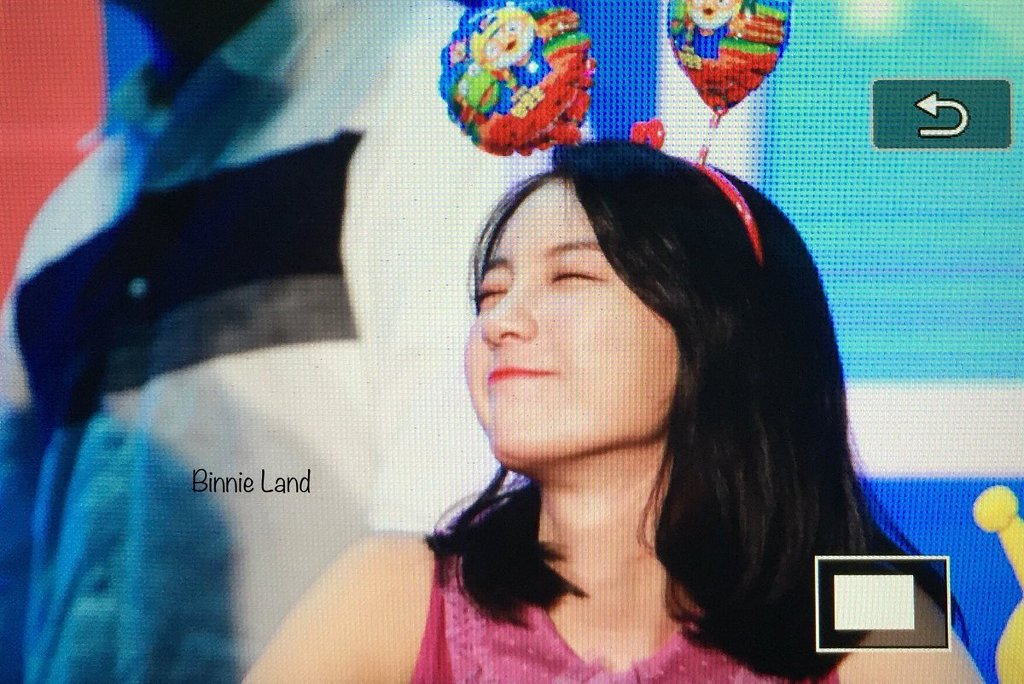 오늘자 앞머리 깐 오마이걸 비니 | 인스티즈