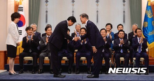 오늘자 박상기 법무부 장관 임명식 .jpg | 인스티즈