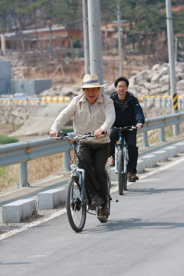 노무현대통령과 김경수의 만남 동행 그리고 이별 | 인스티즈