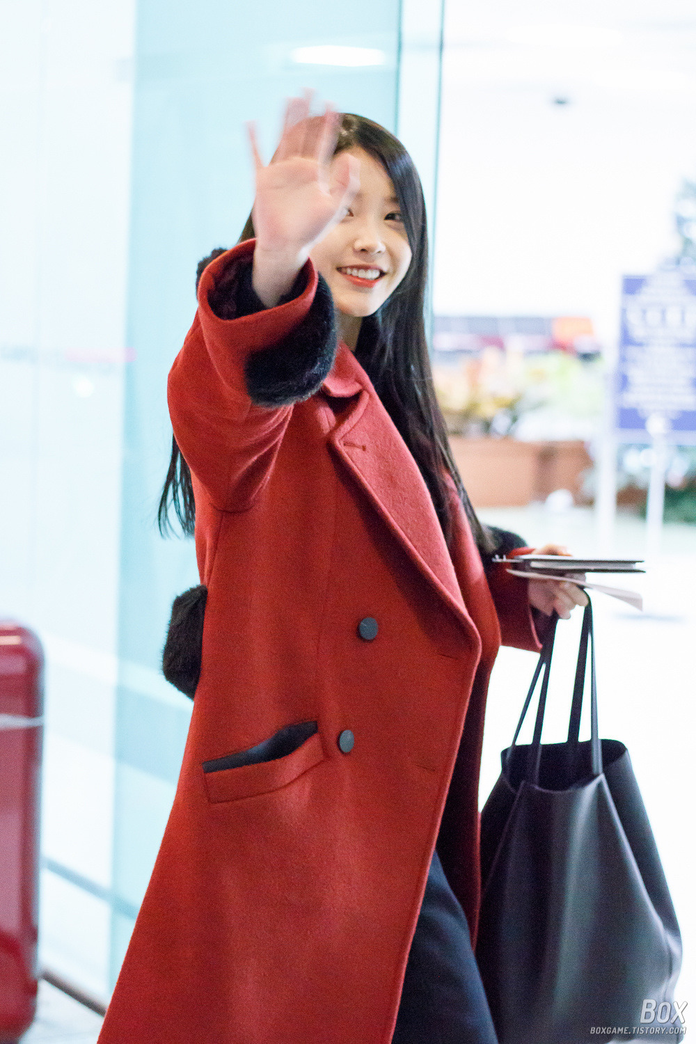 [16.01.22] 김포공항 출국 아이유.jpg | 인스티즈