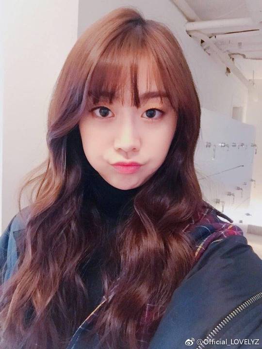 러블리즈 (덮)지수 VS (깐)지수 | 인스티즈