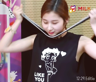 오늘자 평소보다 덜부은 사나 쌩얼 .jpg | 인스티즈