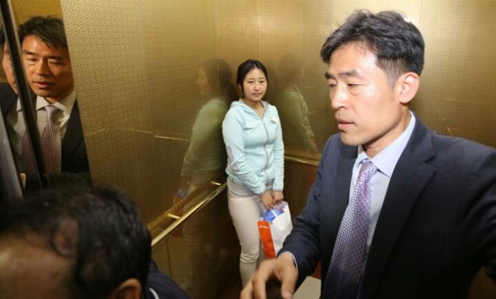 최순실 소유 빌딩으로 가는 정유라.jpg | 인스티즈