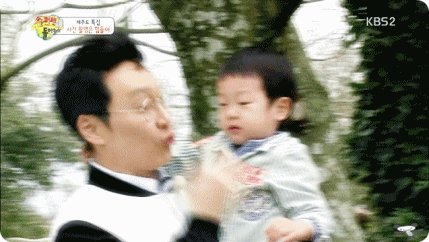  웃을 때 더 예쁘고 사랑스러운 서준이 | 인스티즈