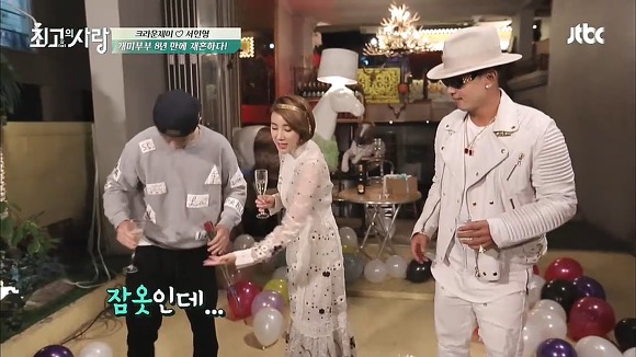 지나가던 길에 자꾸 방송 출연하는 아이돌 | 인스티즈