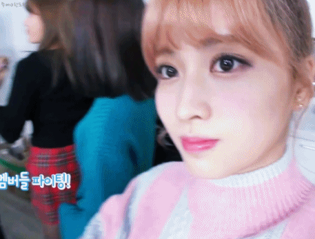 [트와이스] 자기가 설거지 안걸려서 기쁜 모모 | 인스티즈