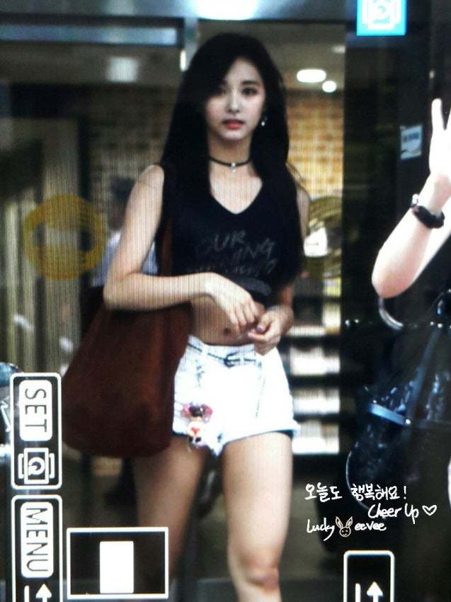 트와이스 쯔위 퇴근샷 | 인스티즈
