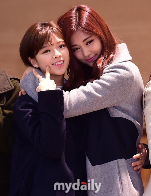 짧은 머리가 잘 어울리는 트와이스 정연 .jpg | 인스티즈