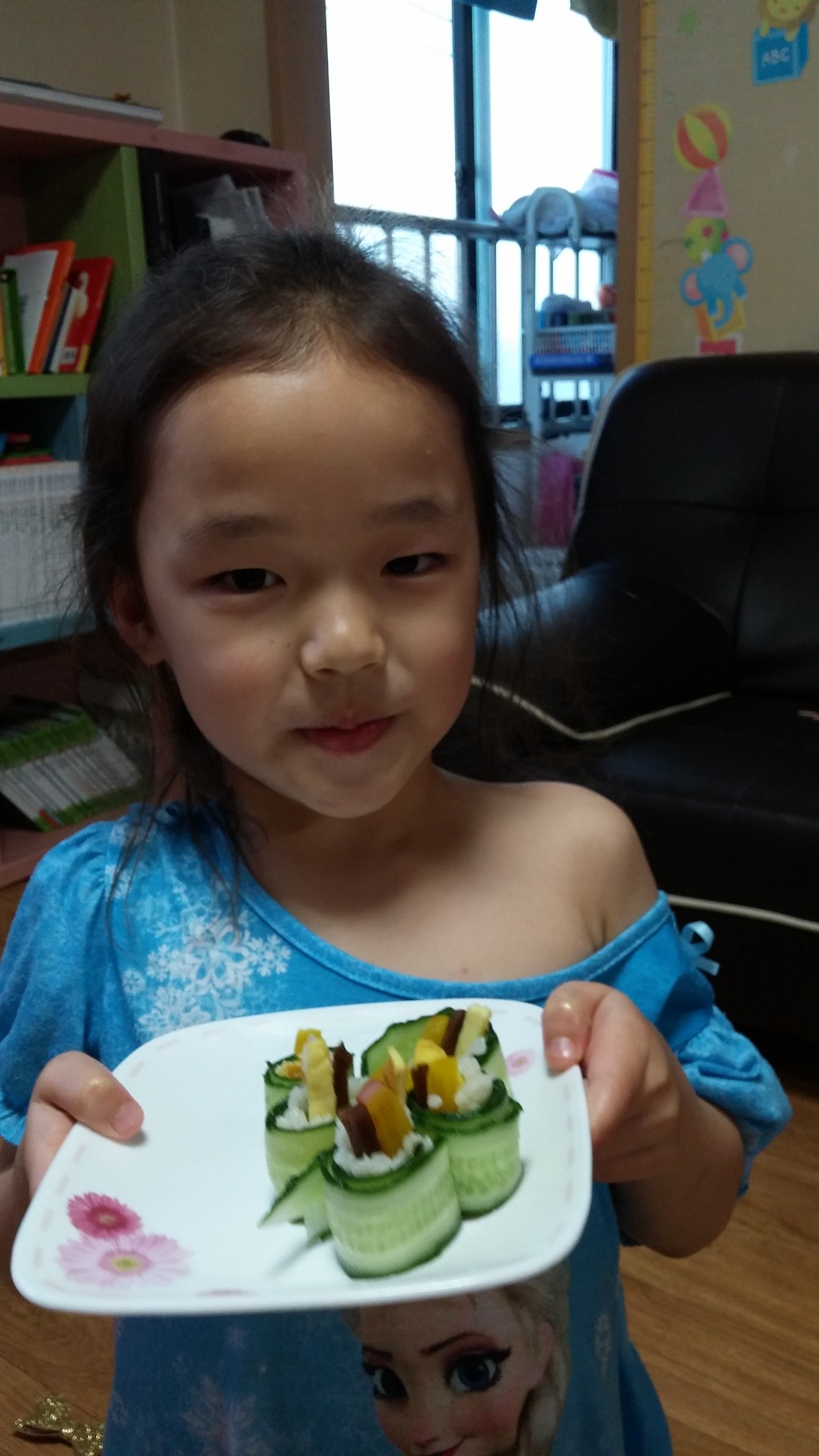 주홍김밥 이미지