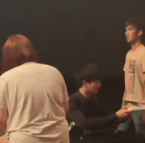 연예인들의 민망한 상황.gif | 인스티즈