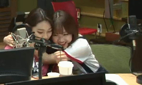 [데이터주의] 안 친한 사람을 찾기힘든 아이오아이 멤버들 케미 (1) | 인스티즈