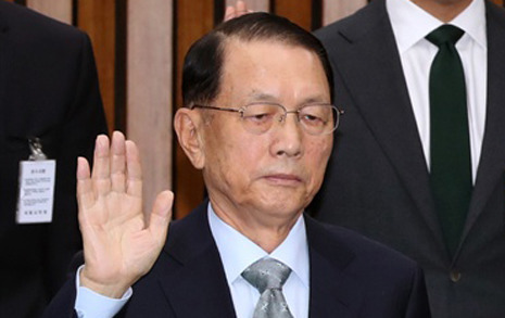 ???: 여기 김기춘을 모르는 사람 손한번 들어보세요 | 인스티즈