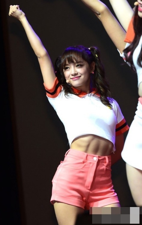 걸그룹 실전압축근육의 소유자 ㄷㄷㄷ.jpg | 인스티즈