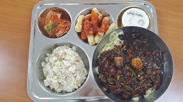 최근 번호 유출된 새눌당 국회의원한테 급식문제로 다이렉트 민원 넣은 학생 | 인스티즈