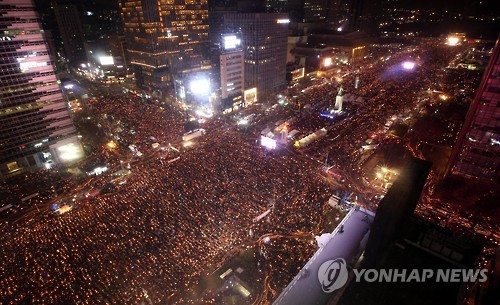 불과 5개월 전 촛불집회를 연상케 하는 아이돌 노래 가사 | 인스티즈