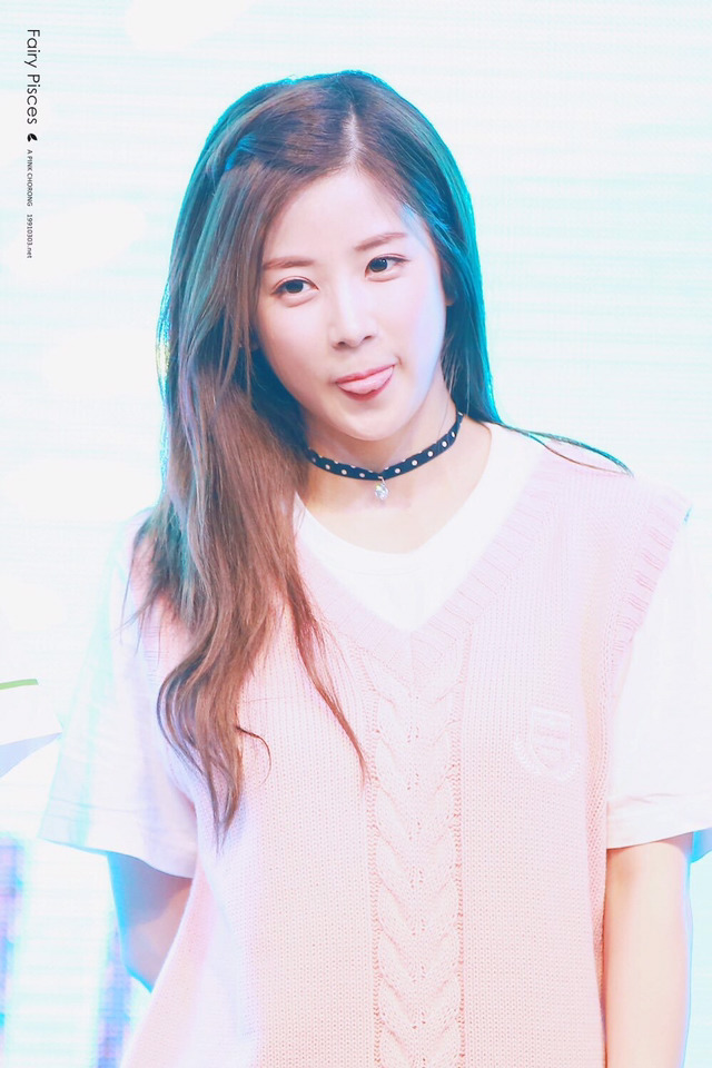[에이핑크] 6월의 마지막 업로드는 누구로 할까 고민하다가 박초롱 | 인스티즈