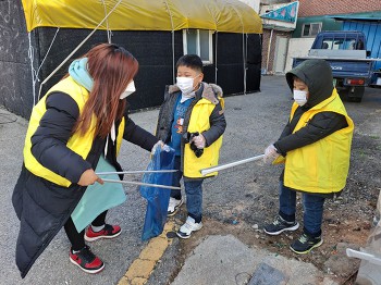 더블클릭을 하시면 이미지를 수정할 수 있습니다