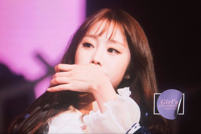 러블리즈 지수는 앞머리를 덮은게 낫다 vs 깐게 낫다 | 인스티즈