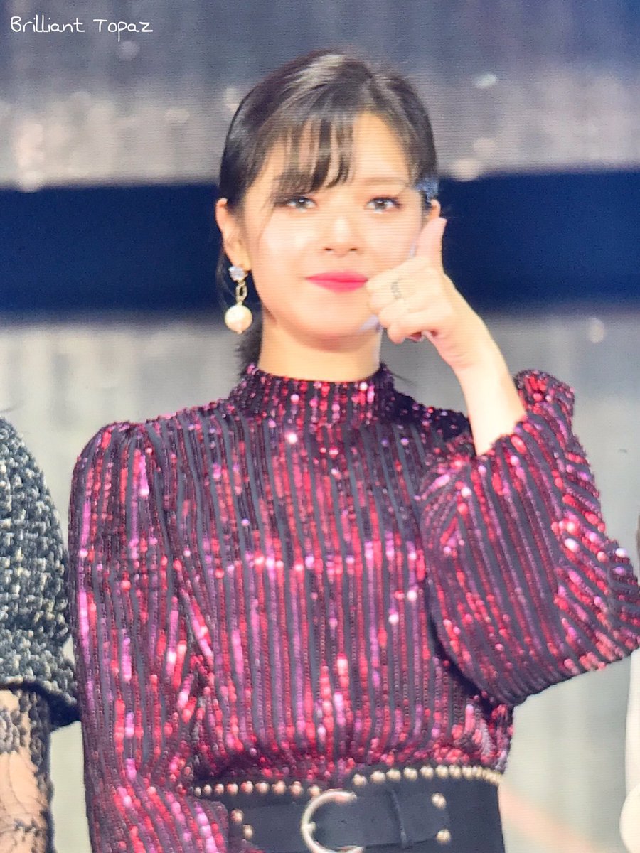 프리뷰로 보는 오늘자 트와이스 정연이.jpg | 인스티즈