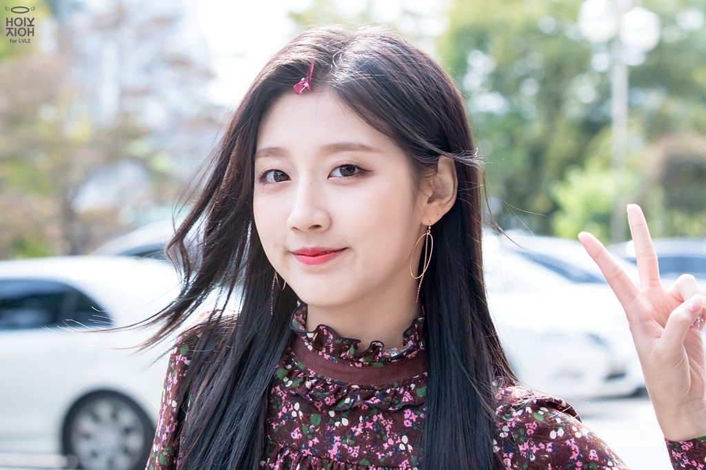[러블리즈] 이틀동안 푹 쉬었으니 다시 업로드를 시작할까해서 예인이 | 인스티즈