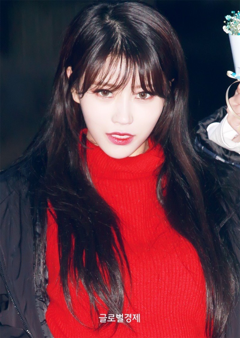 이젠 출근길에 팬들까지 이용하는 러블리즈 미주.jpgif | 인스티즈