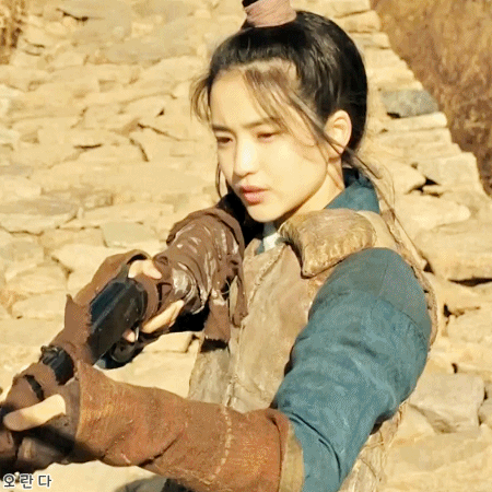 미스터 션샤인 고家 애기씨 애신 김태리 움짤 | 인스티즈