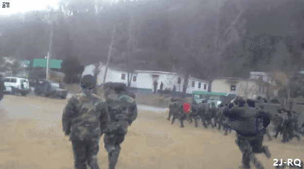 선배님들 퇴소입니다 | 인스티즈