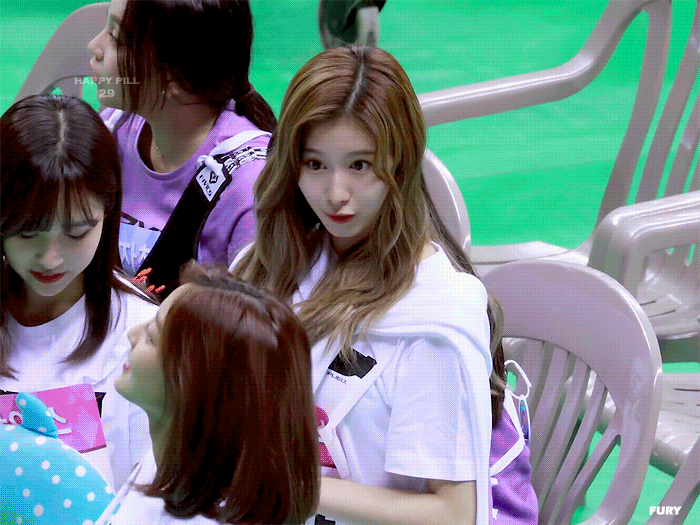 모그라미 따라하는 사나 ㅋㅋㅋㅋㅋ.gif | 인스티즈