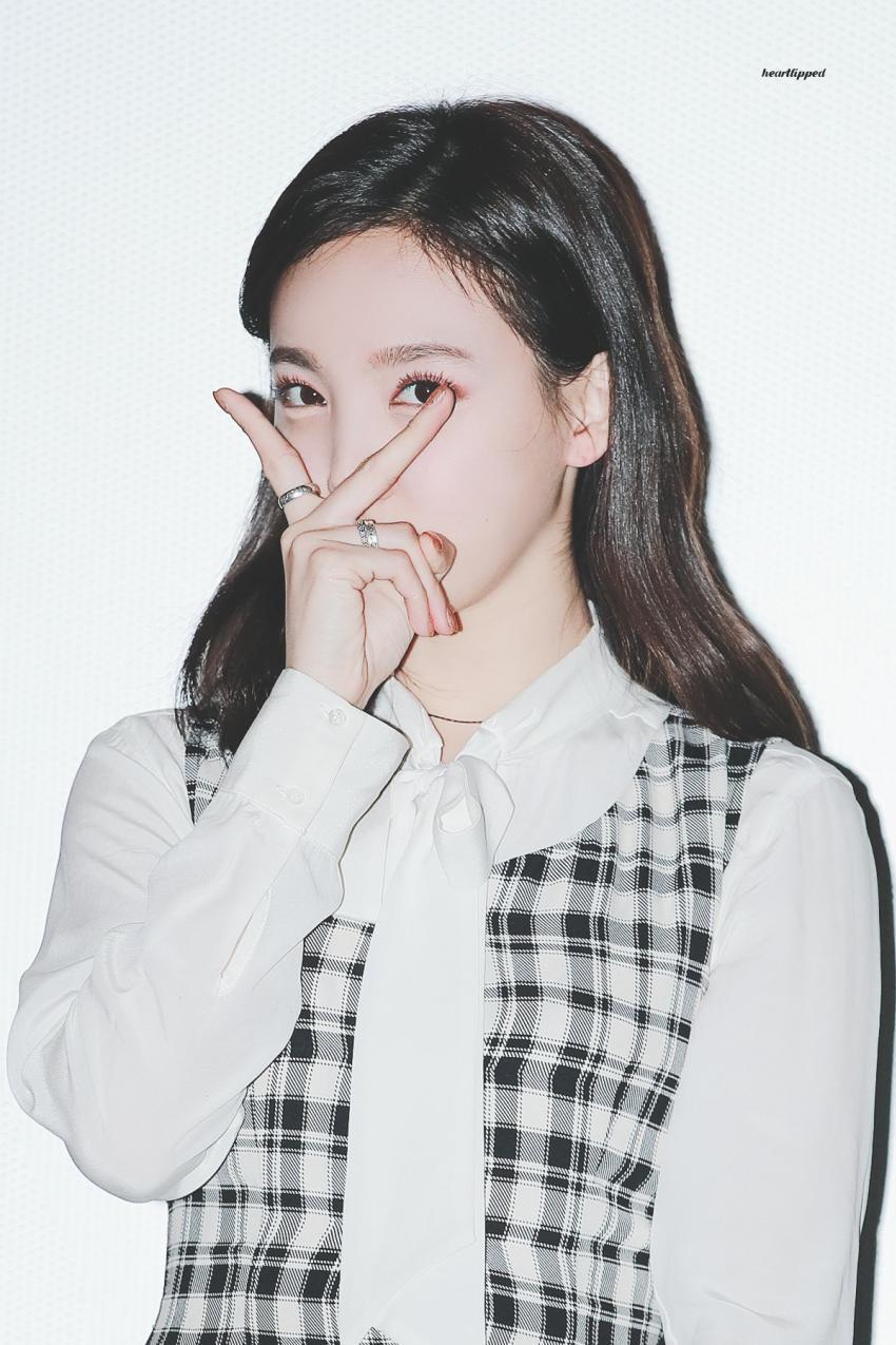 배우 임나연 무대인사 짤모음 | 인스티즈