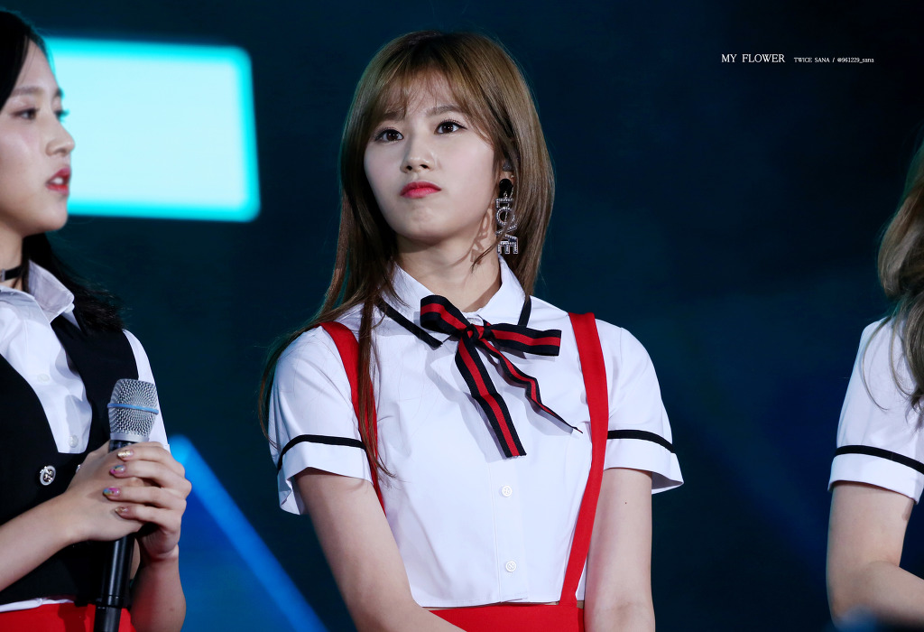 오늘이 생일인 트와이스 사나.jpgif (335장) | 인스티즈