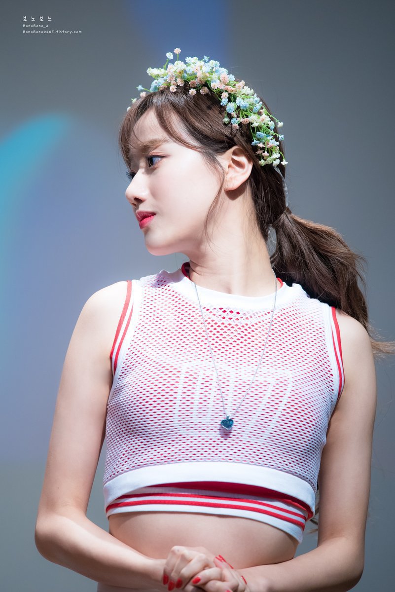 상큼하게 이쁜 에이프릴 이나은.jpgif | 인스티즈