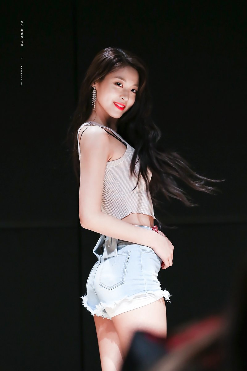 18시즌 설현이 미모.jpgif (100장) | 인스티즈