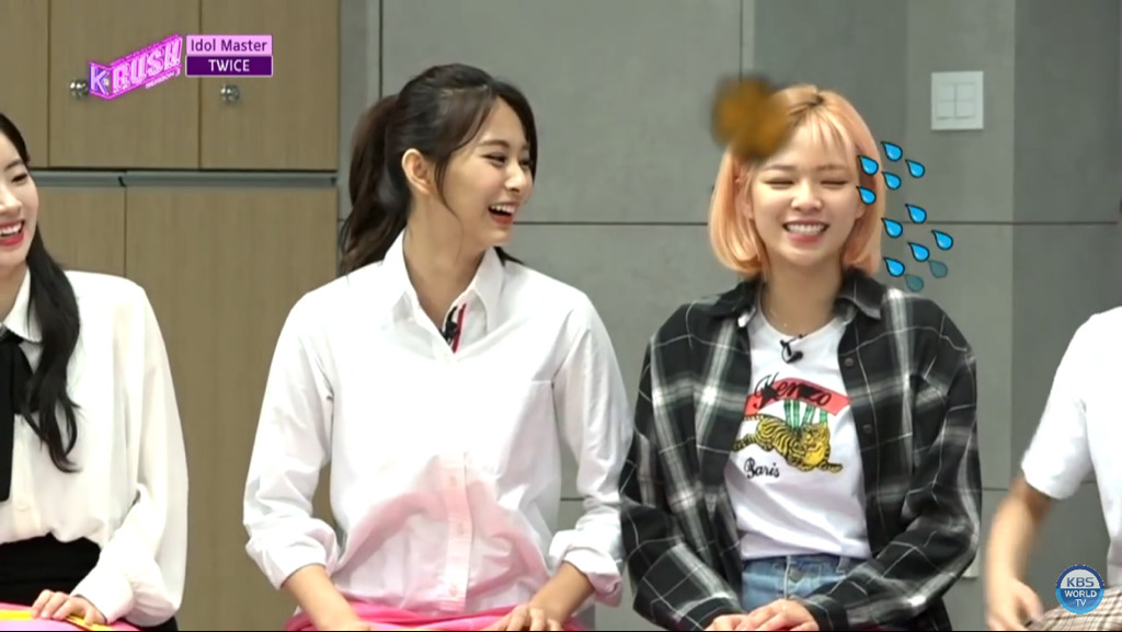 타이타닉 명장면 따라하는 쯔위X정연.jpg | 인스티즈