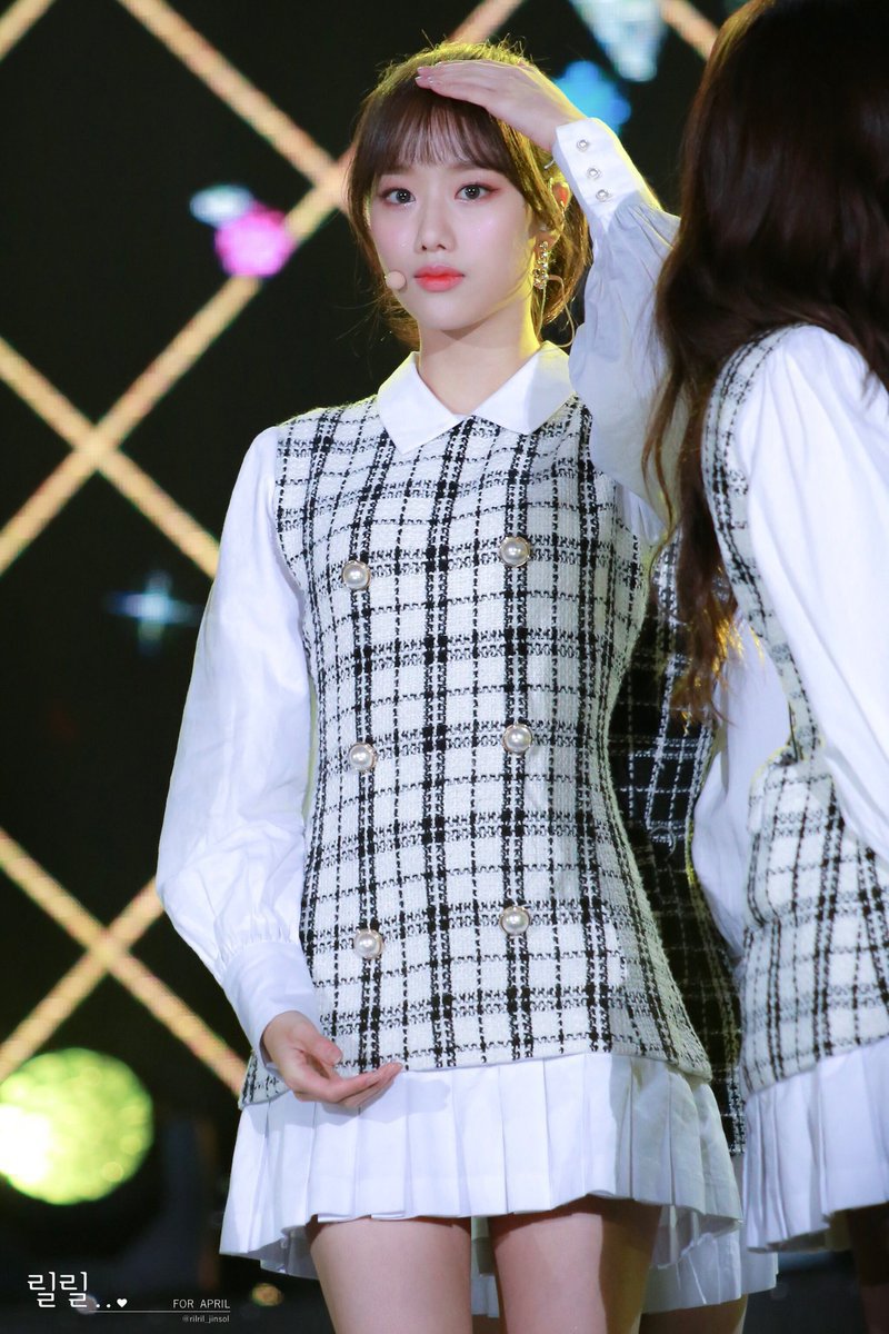 상큼하게 이쁜 에이프릴 이나은.jpgif | 인스티즈