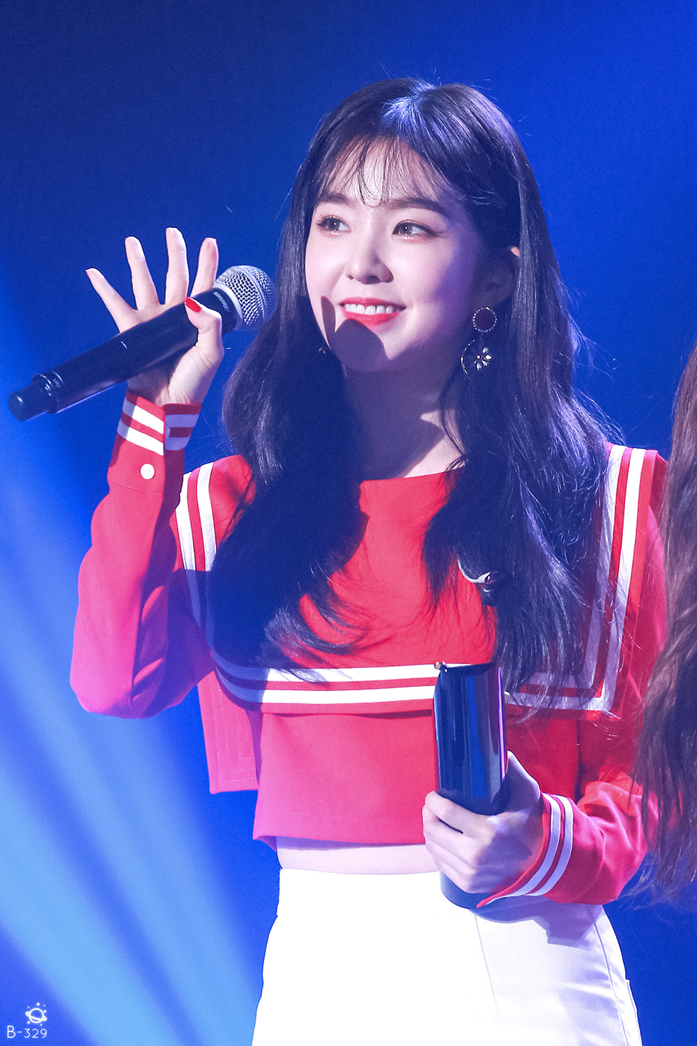 마린룩 입은 아이린.jpg | 인스티즈