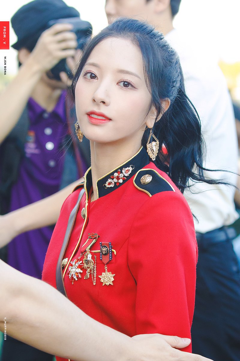 비쥬얼은 아이돌 톱클래스인 우주소녀 보나.jpg | 인스티즈