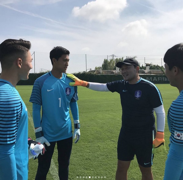 U-18대표팀 스페인 전지훈련에 합류한 이강인.JPG | 인스티즈
