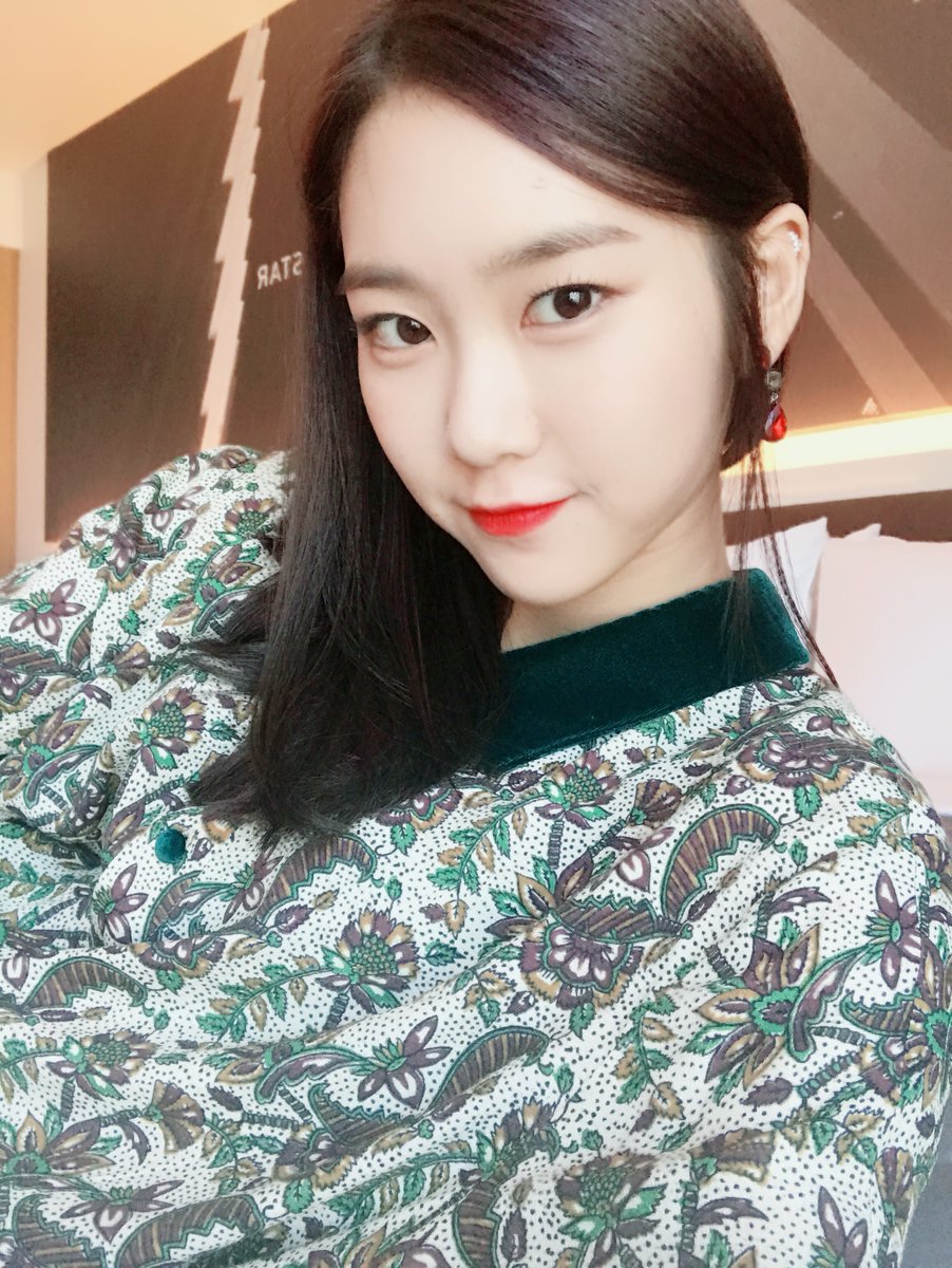 오늘의 오마이걸 SNS | 인스티즈