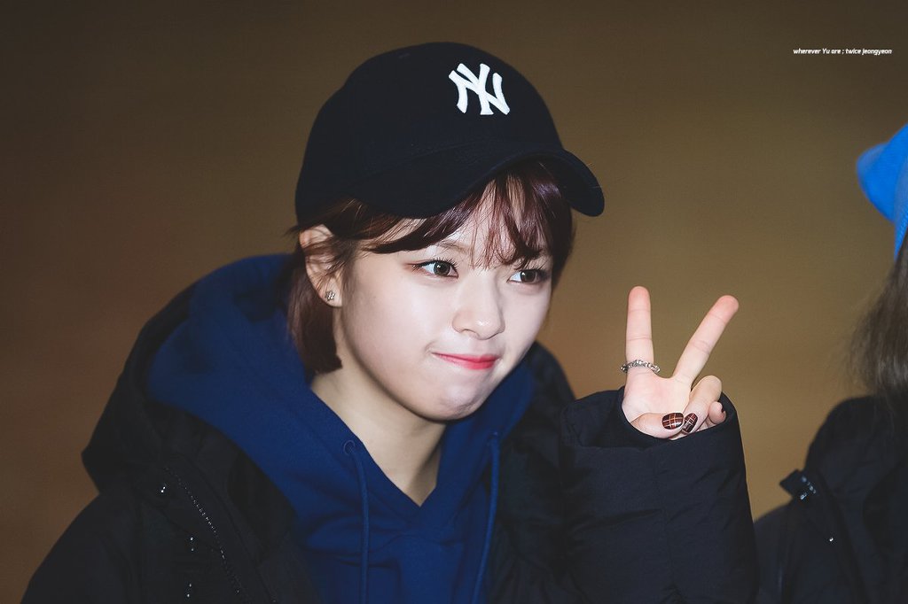 귀여운척 하는 정연... | 인스티즈