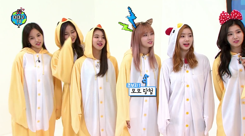 트와이스 모모와 사나를 통해 알 수 있는 배달문화의 차이 | 인스티즈