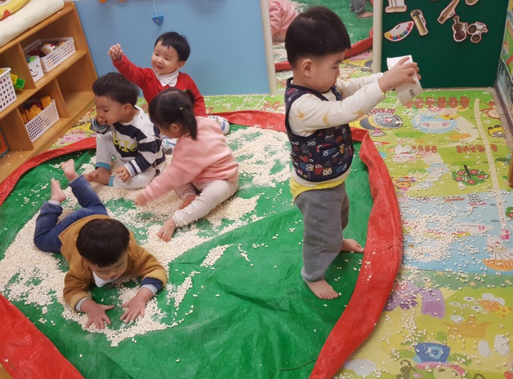 밥풀 이미지