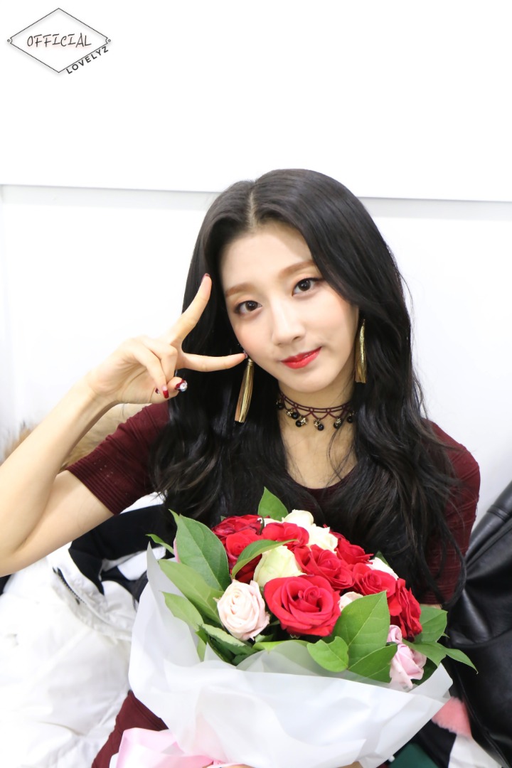 [러블리즈] 휴일에 대청소나 할까해서 예인이 | 인스티즈