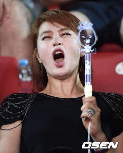싸이콘서트에 간 김혜수 | 인스티즈
