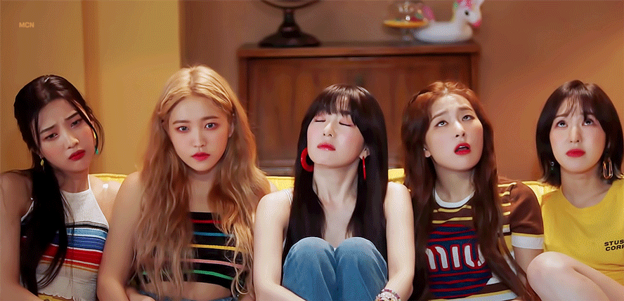 레드벨벳 신곡 뮤비속 아이린.gif | 인스티즈