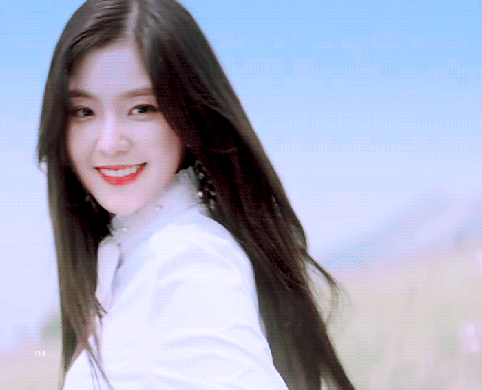 살짝 웃는 아이린.gif | 인스티즈