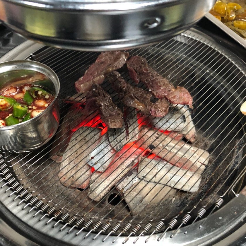 참숯뒷고기 이미지
